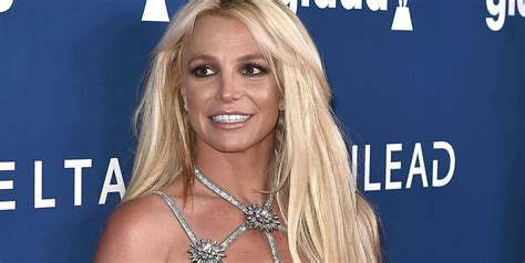 britney nude selfies|Britney Spears Poses Fully Nude on Instagram.